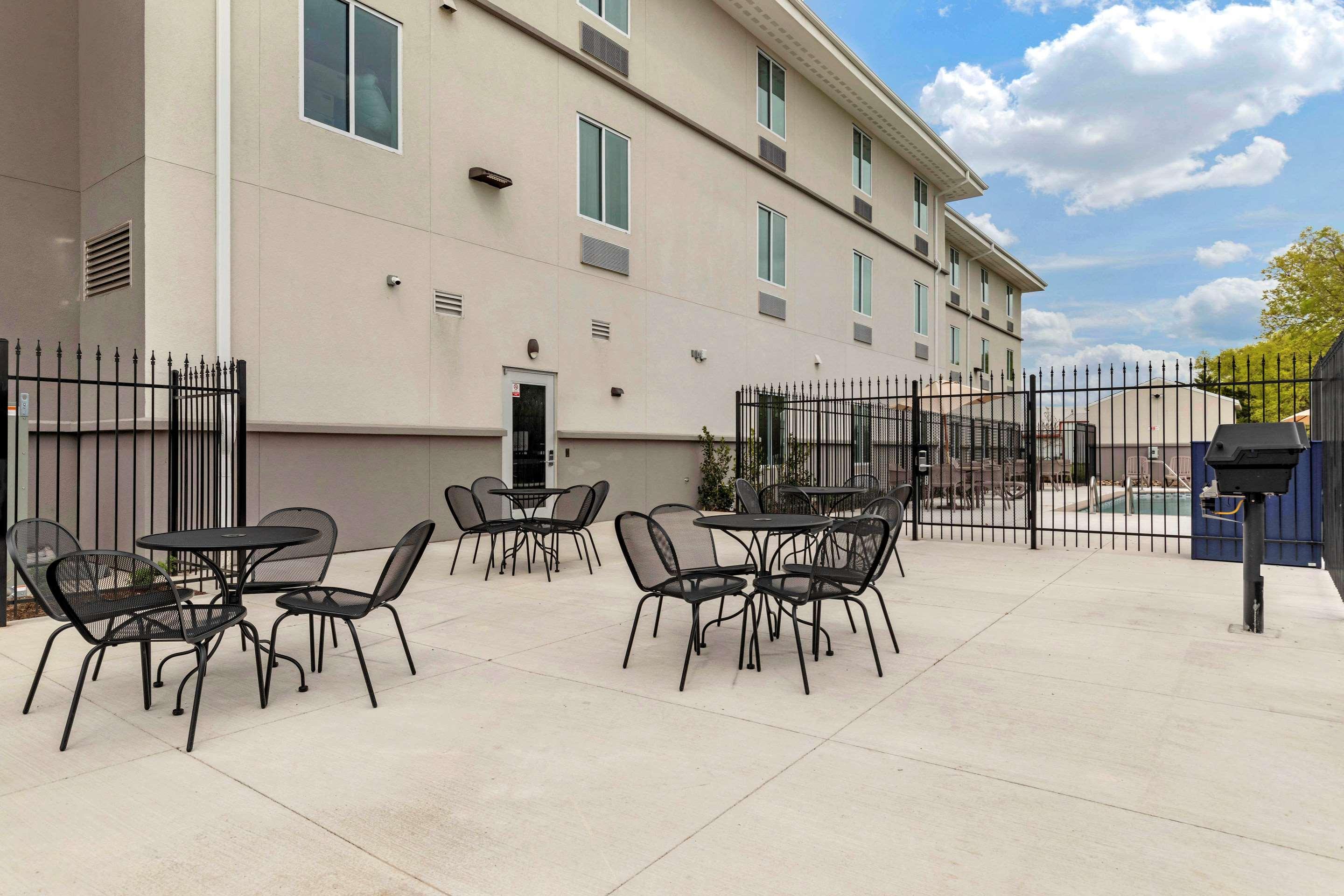 Mainstay Suites Lancaster Dallas South Zewnętrze zdjęcie